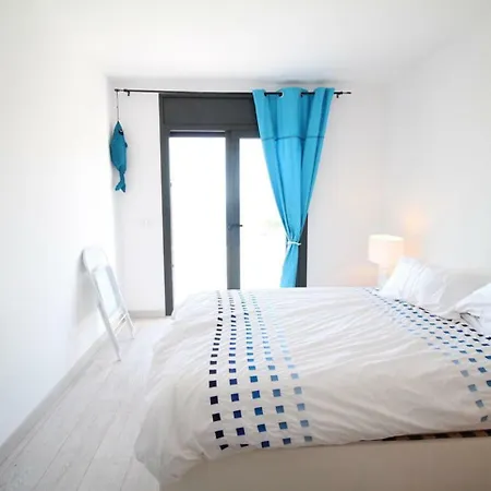 8007 Velasquez فيلة روساس